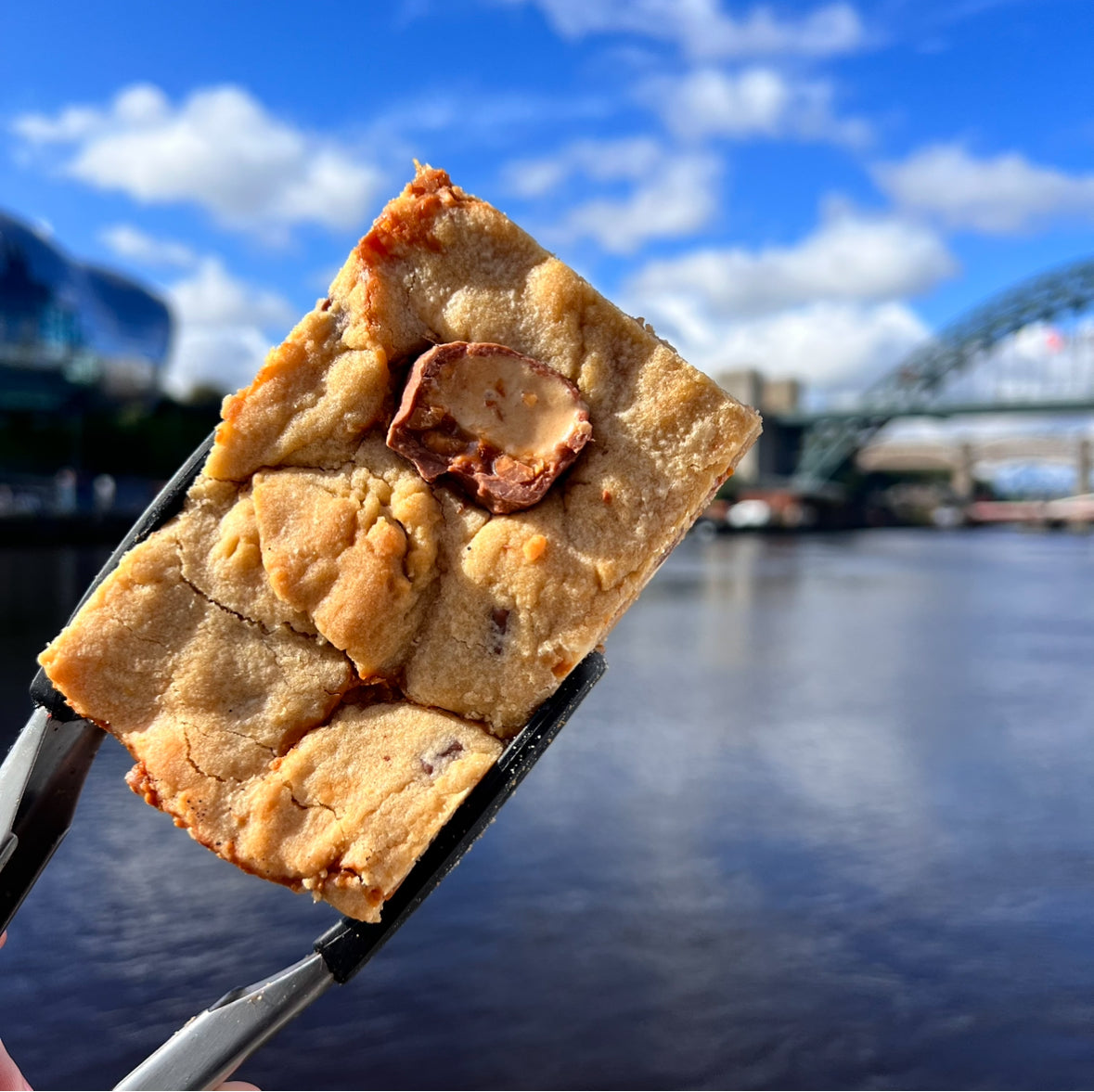 Snickers Cookie Bar image 0