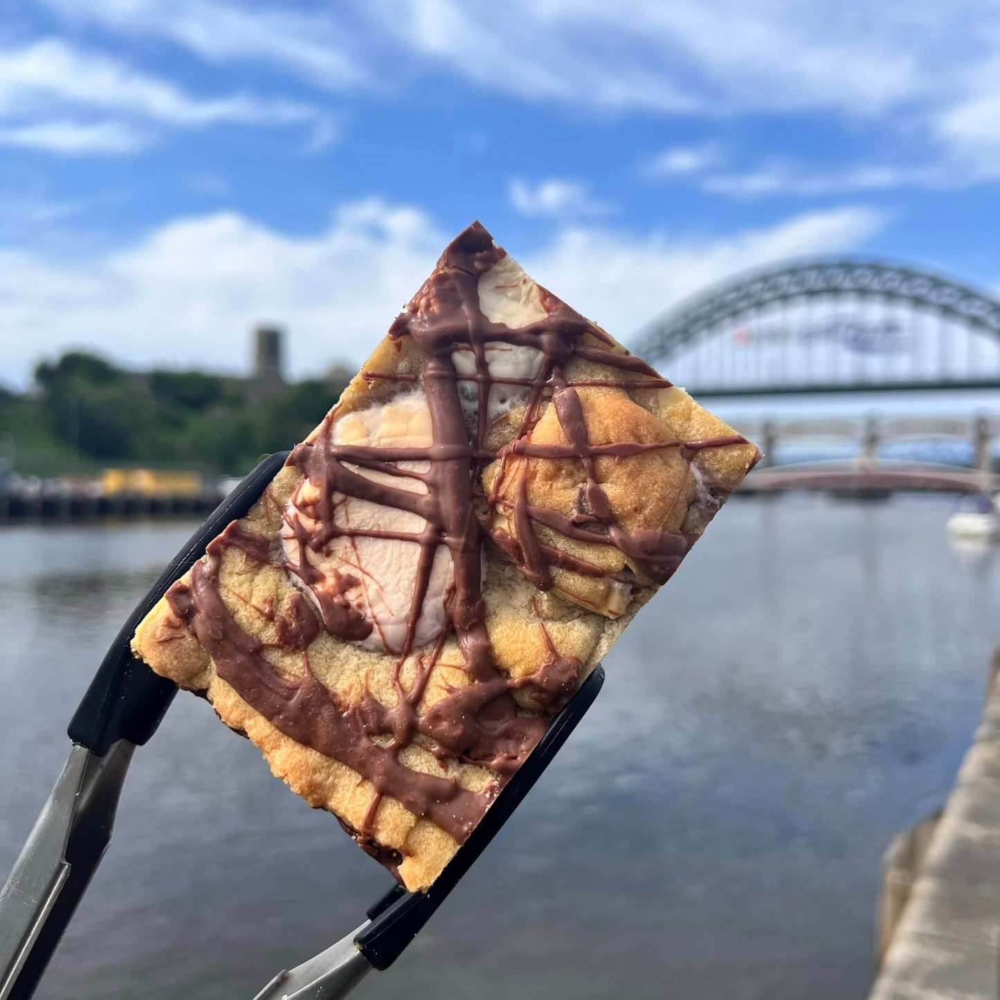 S'mores Cookie Bar image 1